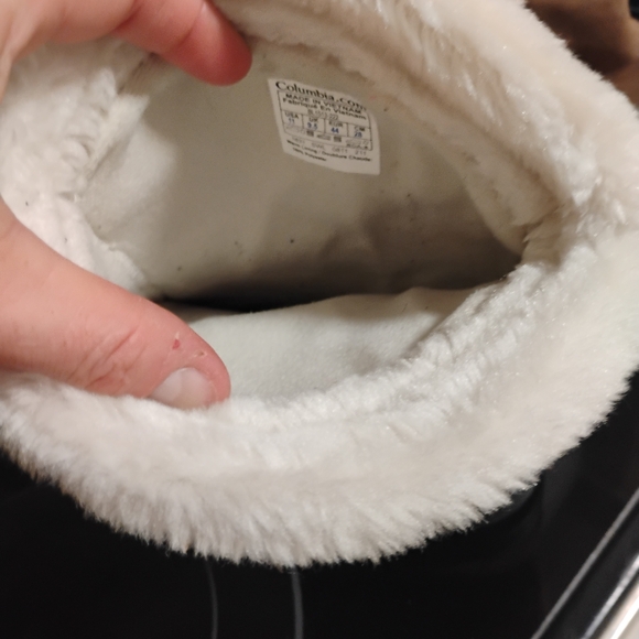 Colombia snow boots size 11 - Picture 6 of 7